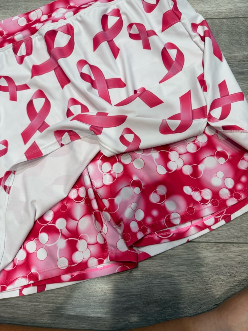 Skort Obsession Pink Ribbon Print Women’s Skort - Picture 2 of 3